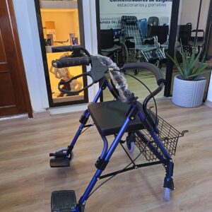 Caminador Rollator con Apoya Pies – Safe Medic YU-720